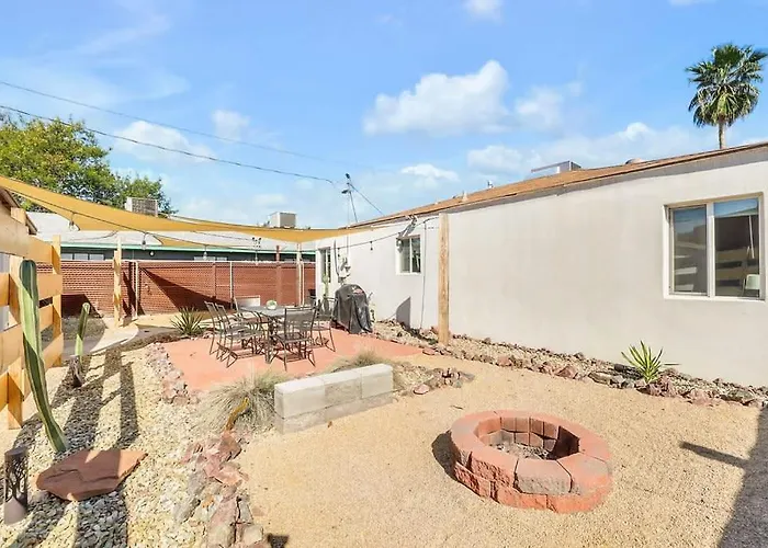 Сasa de vacaciones Retreat Main House And Casita Sleeps 8 Phoenix