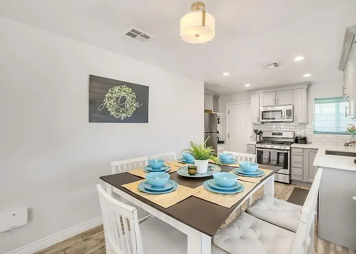 Retreat Main House And Casita Sleeps 8 * Phoenix